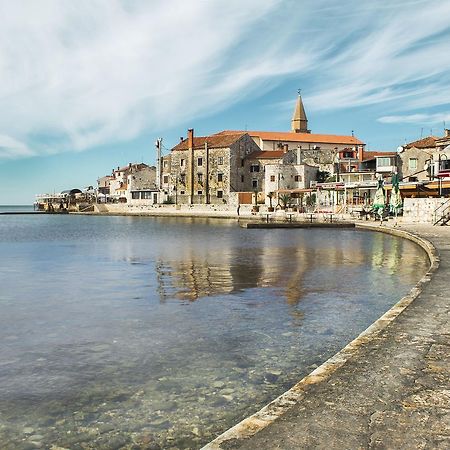 Apartment Old Town Umag Exteriör bild