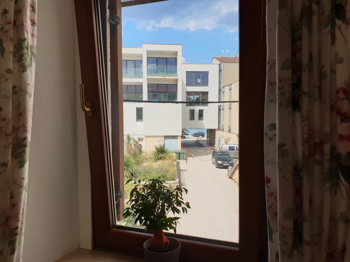 Apartment Old Town Umag Exteriör bild