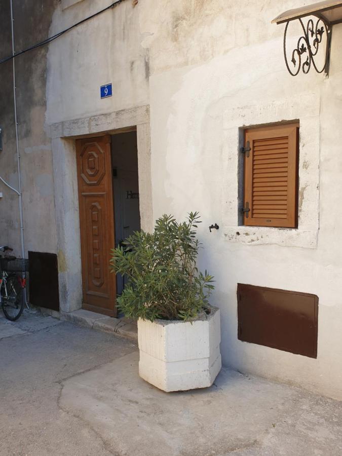 Apartment Old Town Umag Exteriör bild