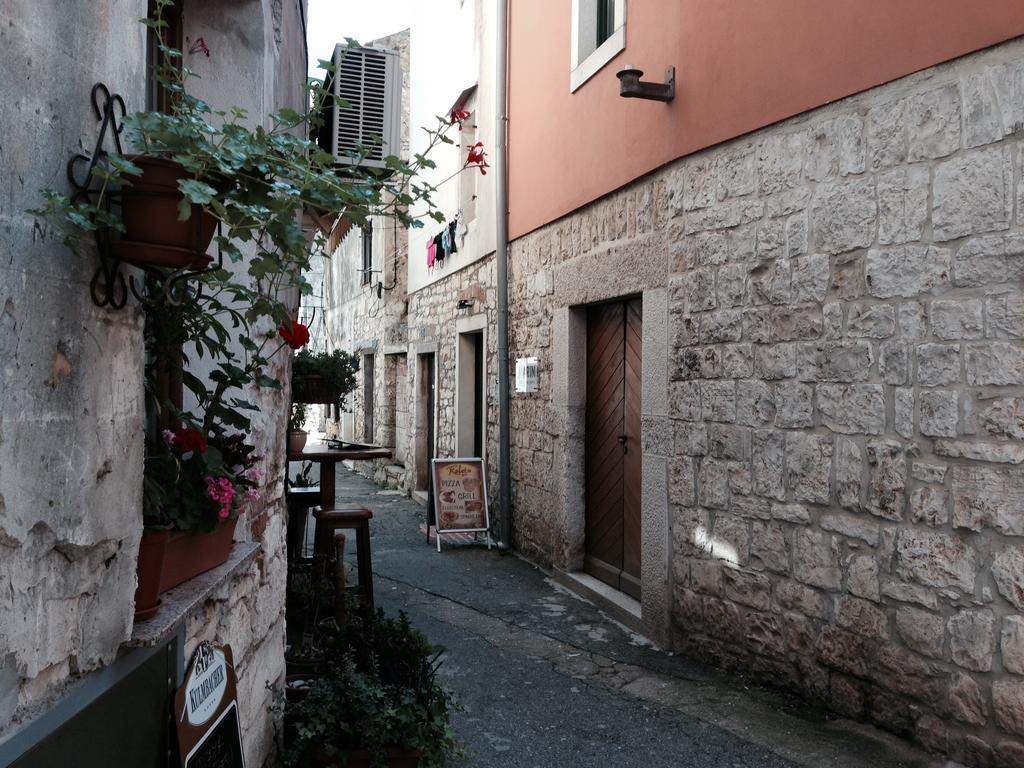 Apartment Old Town Umag Rum bild