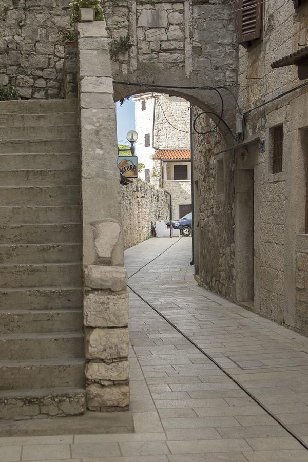 Apartment Old Town Umag Exteriör bild